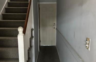 Your Home away from Home ! UNIT 2- 1st floor - Foto 3