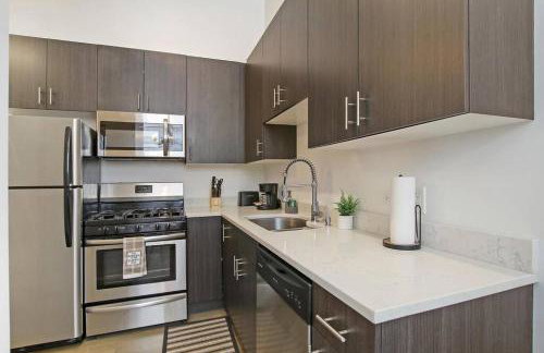 1BR Adorable Apt with In-unit Laundry - Lake 206 rep - Photo 5