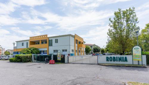 Robinia/Pinetine Lido Altanea - Photo 2