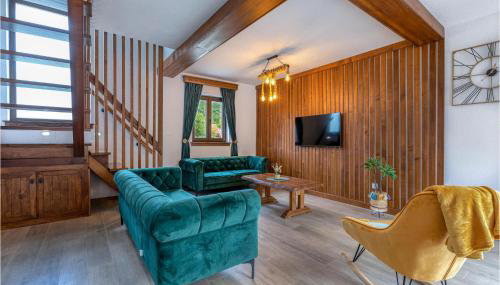 Luxurious Home In Brusane With Sauna - Photo 3