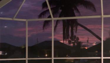 Relax with nature in our Waterfront 4 bedroom -HEATED POOL HOME-KING BED - Foto 4