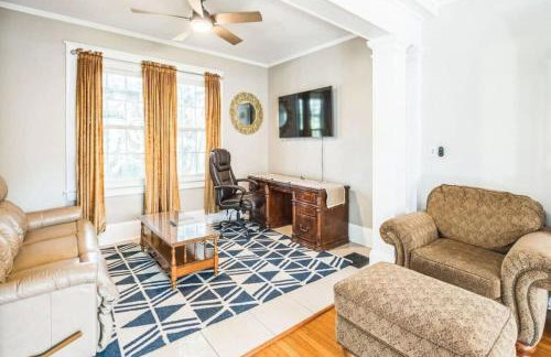 Massive 6 bedroom home with a Pool - Foto 13