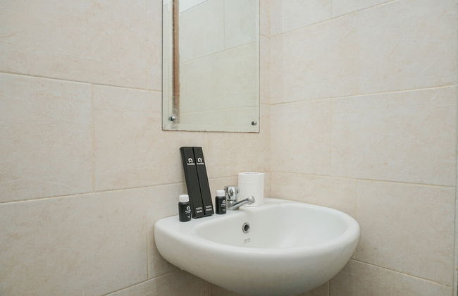 Homey Studio Margonda Residence 1 Apartment - Foto 12