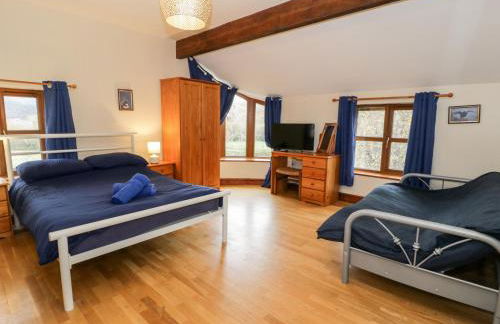 Ddol Helyg Farmhouse - Photo 40