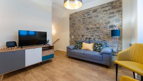 FLH Santa Cruz Triplex with Terrace - Foto 1