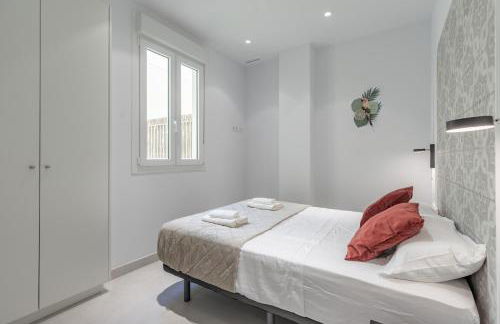 Chic & Comfortable Apartment, Private Terrace - Photo 18