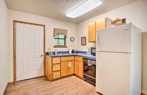 Bright Davis Escape with Screened-In Porch! - Foto 11