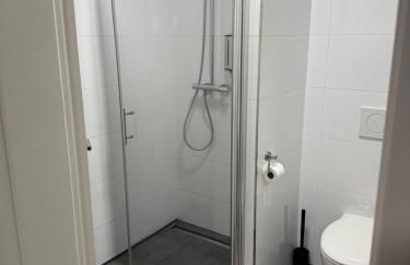 Im Tal 2 Haus - 2 WE, 5 SZ,3 Bäder, 11 Betten - Klimaanlage - Foto 8