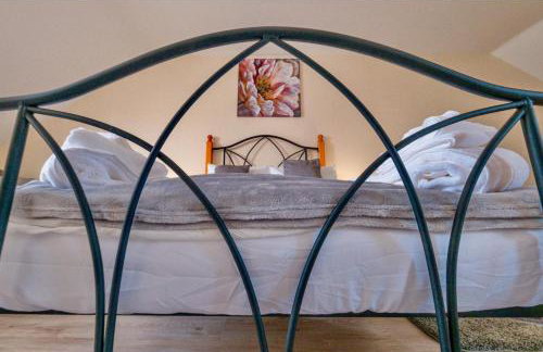 Cosy Home-Sleeps 5- Private Garden- Free Parking - Foto 20