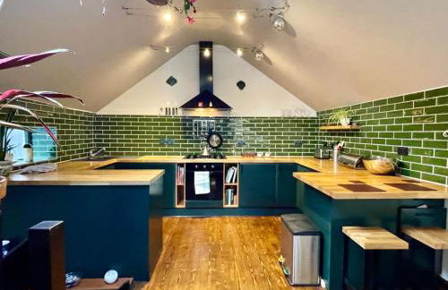 Air Maison - Unique 2 Bedroom - Old Forge in Central Portsmouth - Foto 57