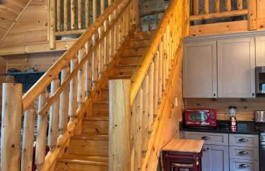 Mountain Cabin & Creek-Front Nature Retreat NC - Foto 15