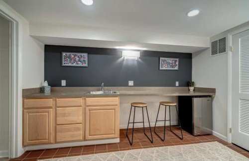 Exclusive Wooded Chalet w Magnificent River Views - Foto 35