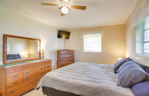 Pets Welcome Cozy Home with Pool in Margate! - Photo 13