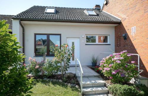 Rosengarten am Feldrand - Foto 28