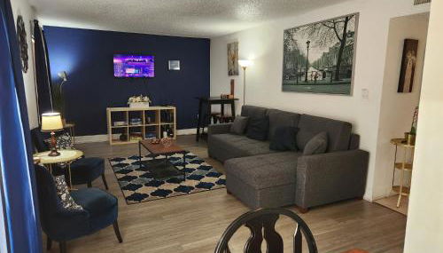 Beautiful 2-Bedroom Condo Near Universal and other Orlando Attractions, King Bed & Wi-Fi - Foto 2