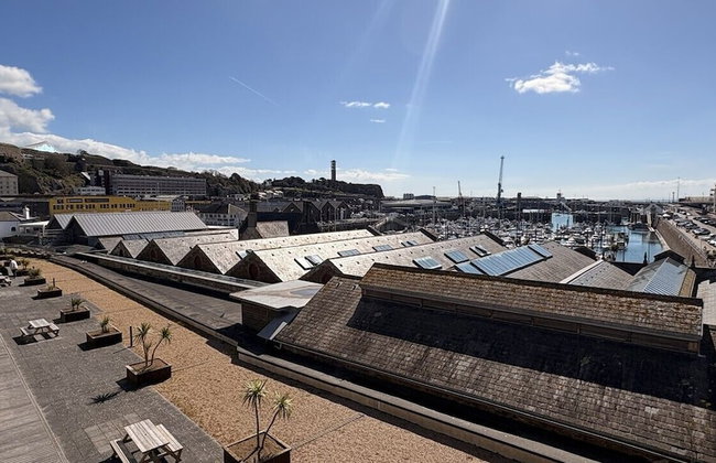 Liberty Wharf Apartments - Photo 26