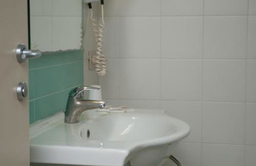 Residence Art - Photo 30