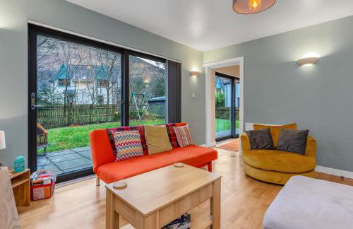 Cheerful Stays: 4 Bedroom Cottage in Arrochar - Foto 13