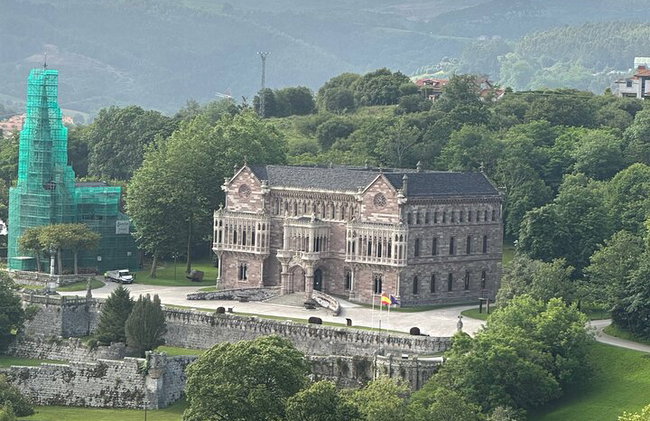 Tour von Oviedo nach Santillana del Mar, Llanes und Comillas - Foto 3