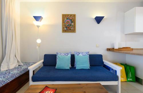 Charming Apartment with Terrace, Swimming pool and Sea views - Foto 14