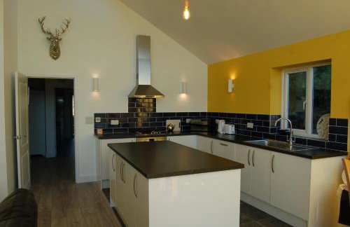 Beautiful, Modern Villa 5 mins walk from the Stunning Bay at Trearddur - Photo 14