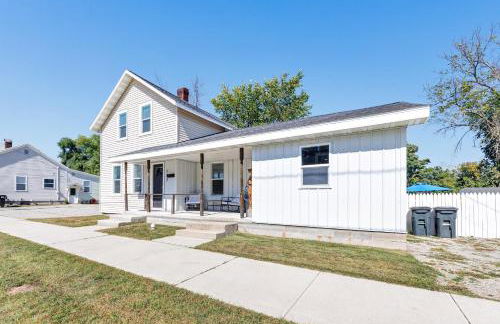 Lazy River Villa - Hottub! Fenced Yard! Fire Pit! - Foto 94