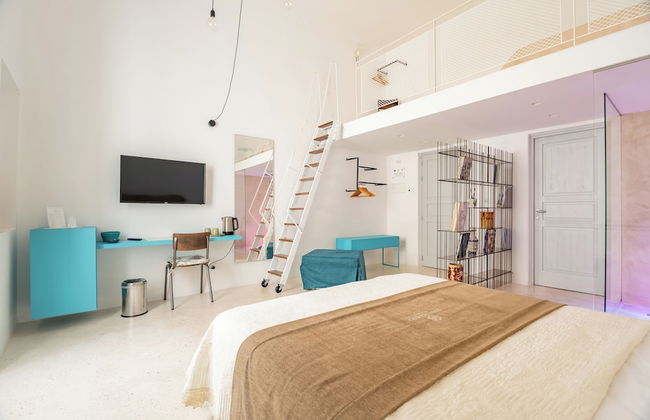 Donna Domenica Boutique Suites - Photo 20