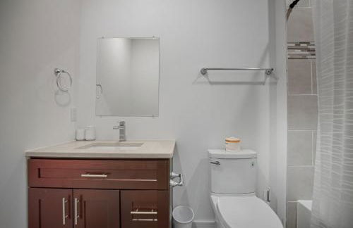 Contemporary 1BR inside Fairmount Square - Foto 6