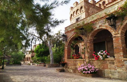 Lesvos Tower House Komninos - Photo 2