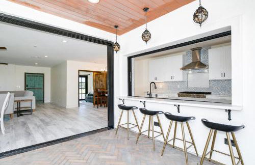 Luxury Oasis with Ping Pong, Firepit and Cozy Patio - Foto 22