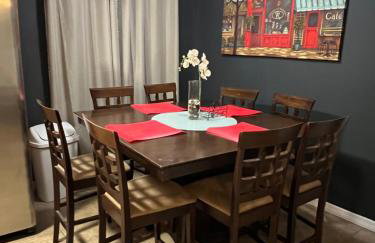 Modern 2 BR near shops, WD fast WiFI 2000mbps 10 min to beach Bliss 7 - Foto 8