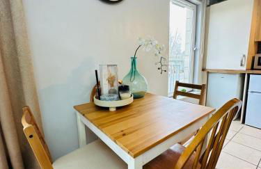 Modern Economy Glasgow Apartment with King bed - Foto 2