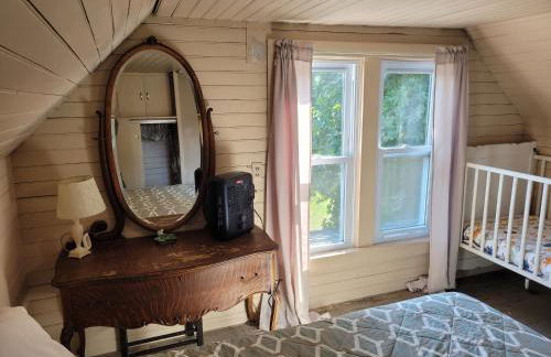 Lil's on the Lake Vintage Cottage on Crystal Lake - Foto 43