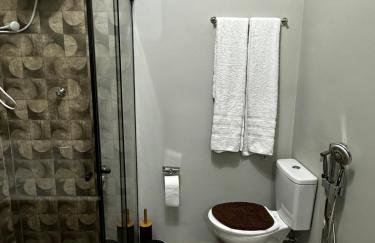 5 pessoas-praia-jacuzzi-Ar em cada quarto -Wi-Fi-estacionamento Residencial Raio de Sol - Foto 20