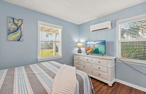 Anchors Away - Private Pool, Seasonal Hot Tub, Game Room, Walk to Beach, Pets OK - Photo 19