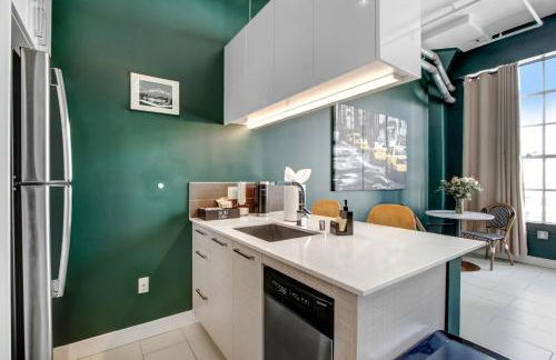 NYC Styled Loft In DTLA, sleeps 4 with Free Parking! - Foto 12