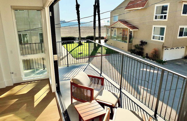 Beach Paradise Stunning 3-story in Long Beach! - Foto 46