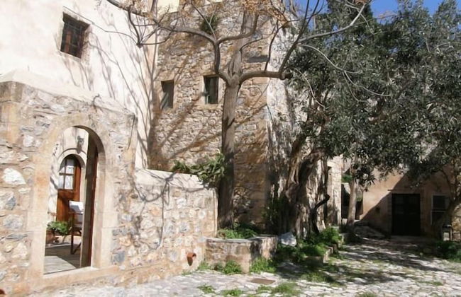 Dorovinis Monemvasia Castlehouses - Photo 52