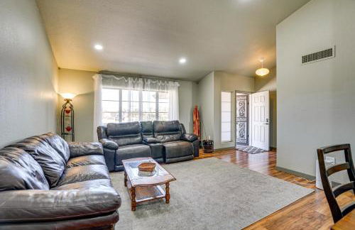 Families Welcome! Dog-Friendly Glendale Home - Foto 6
