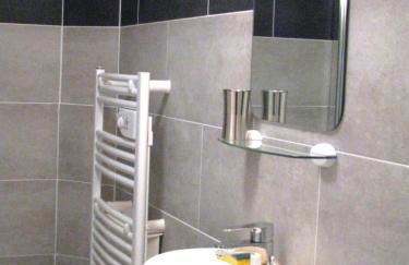 Le banc sous les tilleuls - Foto 11