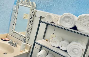 SanAnto Inn - Photo 18