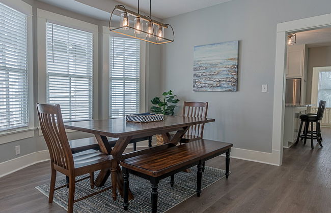 Uptown Cottage 2 Minutes to The Strand and Utmb - Foto 2