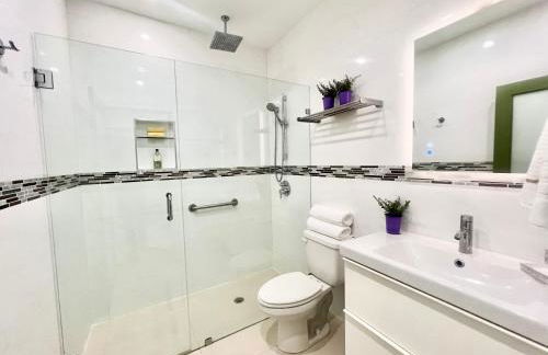 SOBE MONARCH 2 - 2 Bedroom 2 Bathroom Apts - 2 Independent 1 bedrooms apts - Foto 39