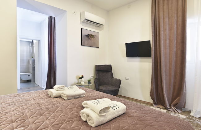 D&A Central Luxury Apartments - Photo 38