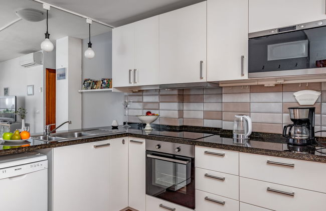 2 bedroom Apartment in Fuengirola with swimming pool and terrace - Photo 14