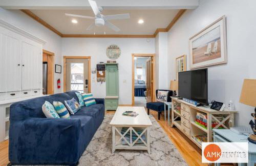 Lake Life Getaway - Condo near downtown! - Foto 1