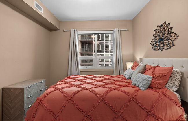 GLOBALSTAY. Gorgeous Downtown Condos. Free parking - Photo 39