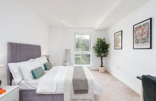 Tranquil 2-Bed Apartment, Balcony, Sleeps 6, 7 Minute Drive to King's Cross St Pancras - By City Peace - Foto 12
