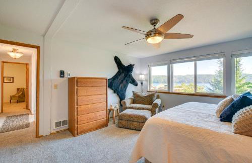 Hoodsport Vacation Rental w/ Deck & Canal Views! - Foto 15