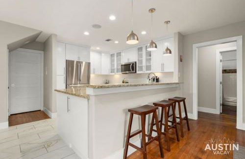 Gorgeous Home in Heart of Zilker with Full Kitchen - Foto 15
